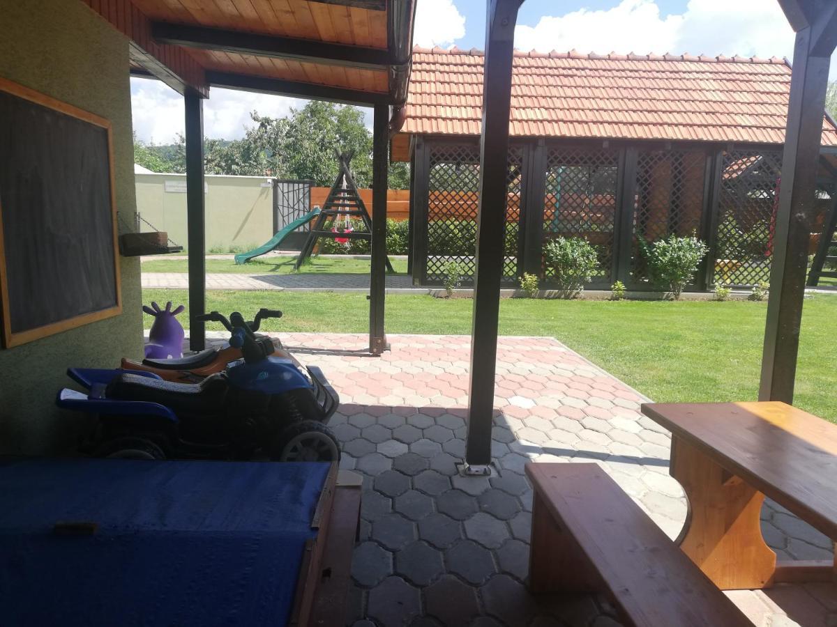 Penzion Kozak B&B Sebedrazie Exterior photo