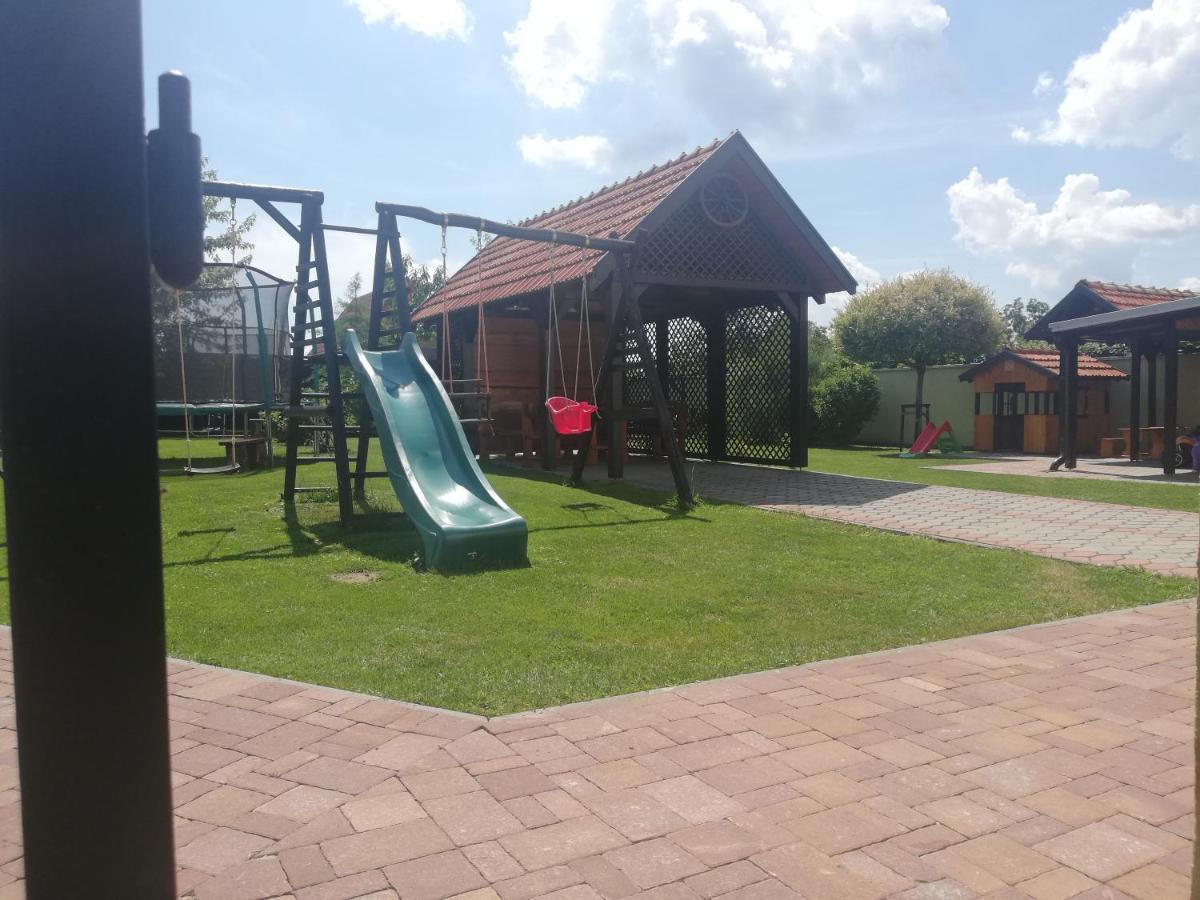 Penzion Kozak B&B Sebedrazie Exterior photo