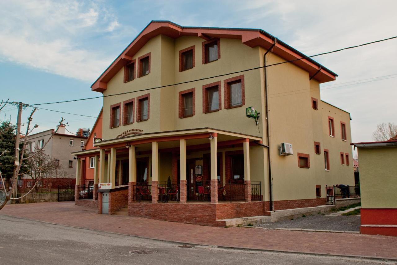 Penzion Kozak B&B Sebedrazie Exterior photo